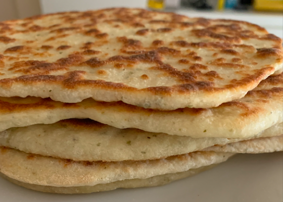 Πίτες με γιαούρτι